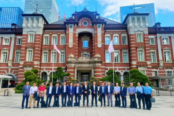 [SME] ĐOÀN CÔNG TÁC CỦA TRƯỜNG CƠ KHÍ ĐẾN THĂM VÀ LÀM VIỆC TẠI NHẬT BẢN ĐỂ XÂY DỰNG CTĐT KỸ THUẬT Ô TÔ SỐ