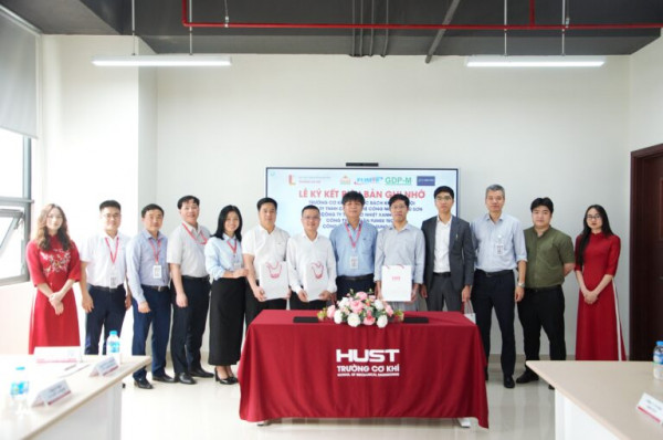 [SME] TRƯỜNG CƠ KHÍ KÝ THỎA THUẬN HỢP TÁC VỚI 04 CÔNG TY CƠ KHÍ CHẾ TẠO