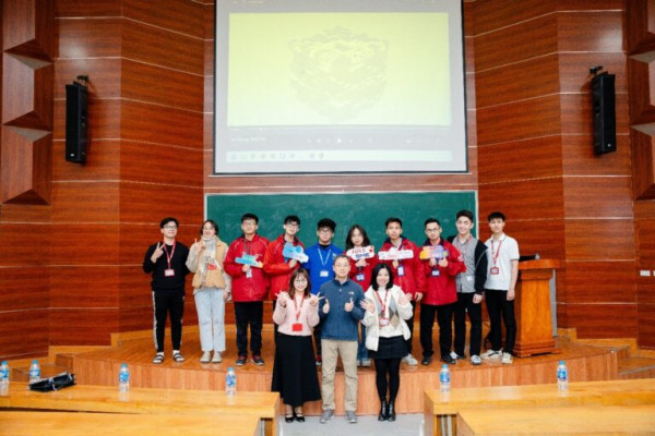 [SME] HỌC SINH TRƯỜNG THPT HẢI AN, HẢI PHONG THAM DỰ SME LAB TOUR 2025