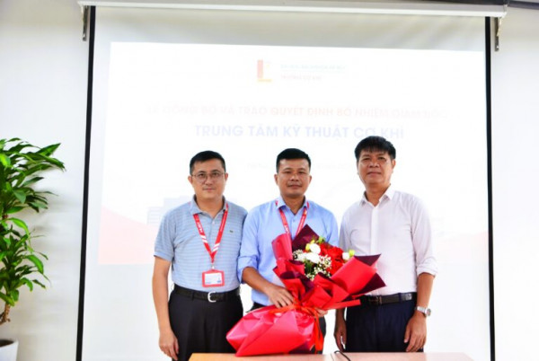 [SME] LỄ CÔNG BỐ VÀ TRAO QUYẾT ĐỊNH BỔ NHIỆM GIÁM ĐỐC TRUNG TÂM KỸ THUẬT CƠ KHÍ