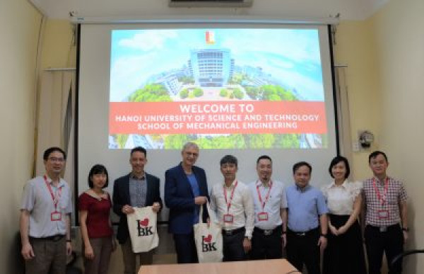 HỘI NGHỊ TRAO ĐỔI NGHIÊN CỨU GIỮA TRƯỜNG CƠ KHÍ VÀ CÁC GIÁO SƯ TRƯỜNG IMT Albi Carmaux