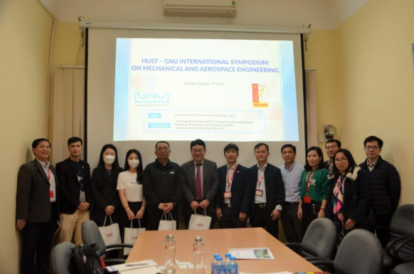 TRAO ĐỔI VỀ CƠ HỘI HỌC BỔNG SAU ĐẠI HỌC TẠI TRƯỜNG ĐẠI HỌC QUỐC GIA GYEONGSANG – HÀN QUỐC