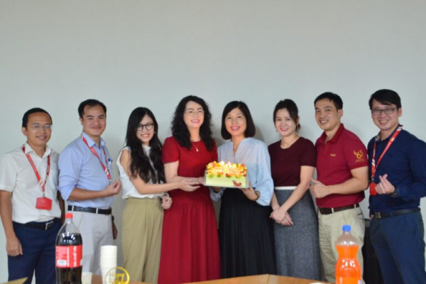 [SME] CHÚC MỪNG SINH NHẬT QUÝ 3 & 4 CÁC THẦY CÔ TRƯỜNG CƠ KHÍ