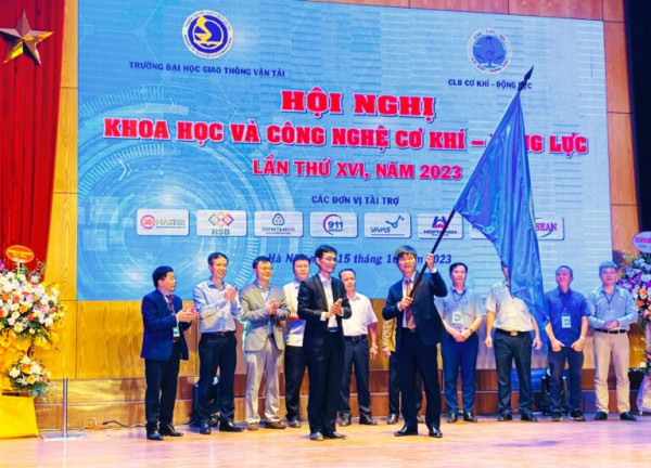 Ngay2310152 768x552