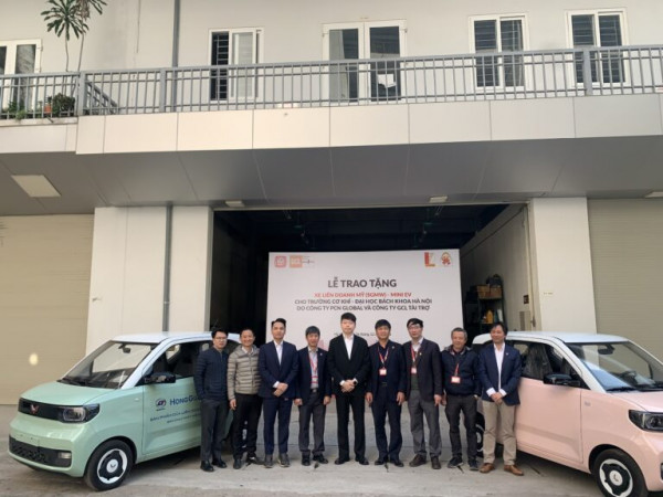 [SME] LỄ TRAO TẶNG XE ĐIỆN MINI EV CỦA CÔNG TY PCN GLOBAL VÀ CÔNG TY GCL CHO TRƯỜNG CƠ KHÍ