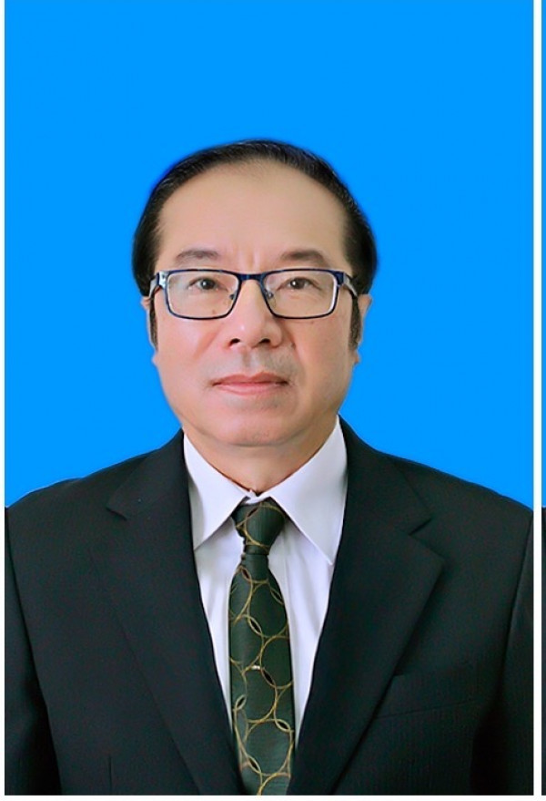 GS.TSKH.NGND Bành Tiến Long