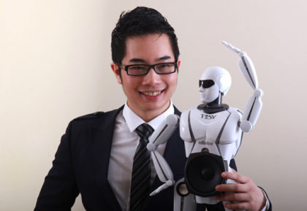 Hồ Vĩnh Hoàng – Tổng giám đốc công ty Tosy