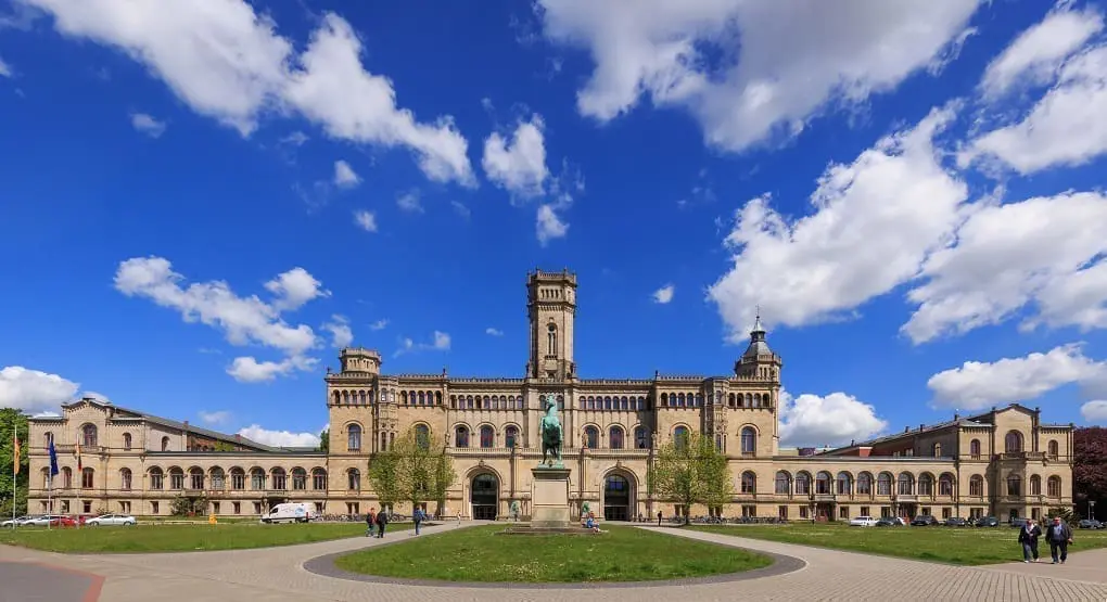 Leibniz Universitaet Hannover c HMTG Lars Gerhardts jpg