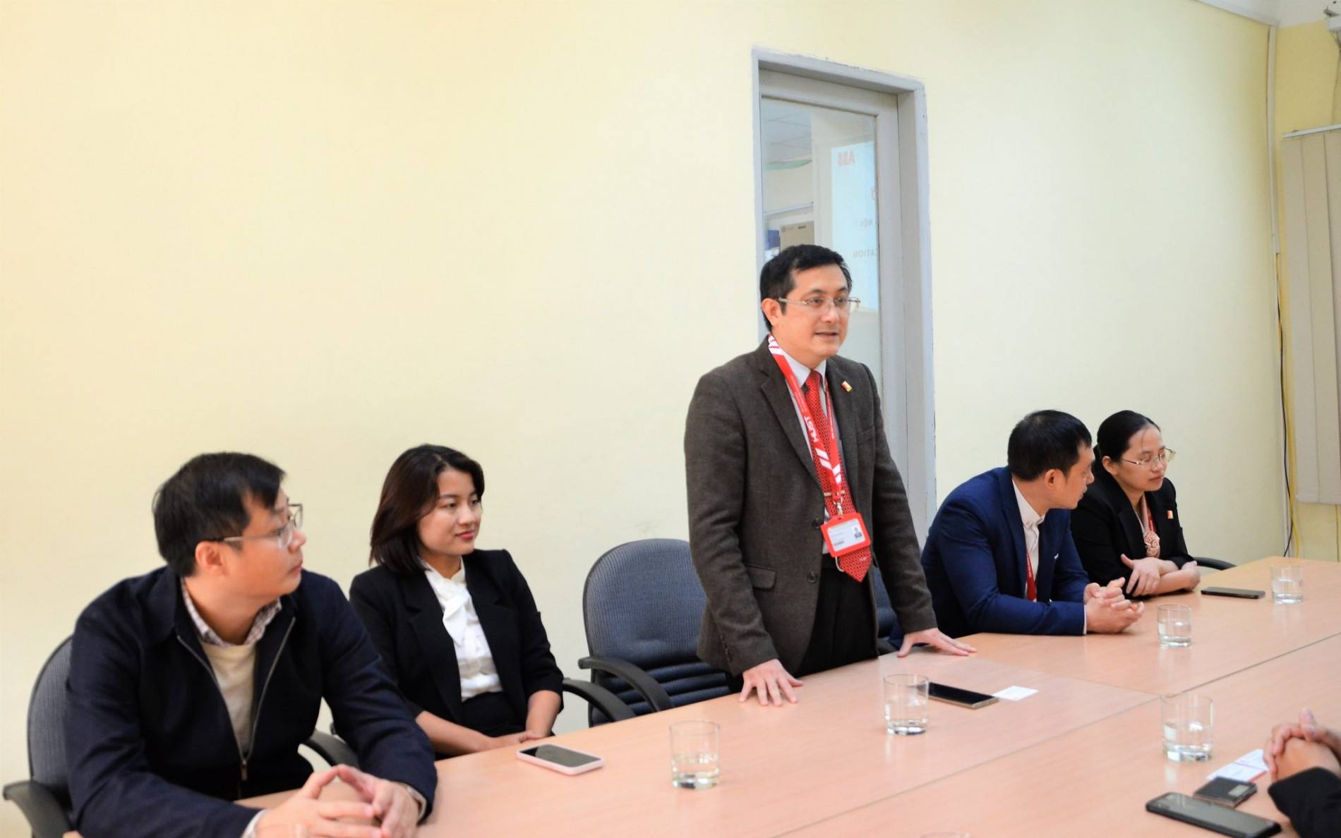 DSC 0055a 1 2048x1280