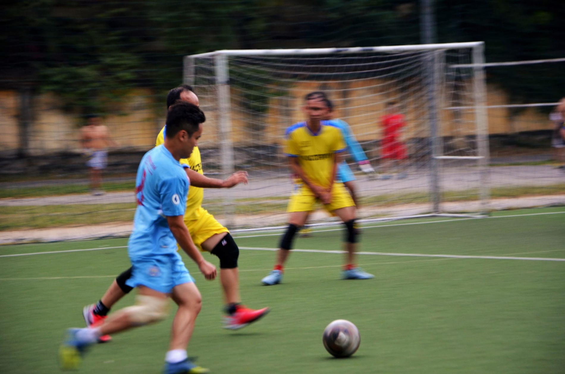 DSC 0066ab 2048x1357