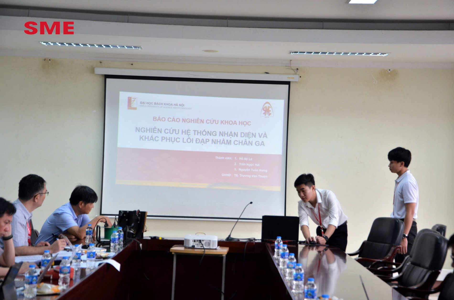 DSC 0108a copy 1 2048x1356