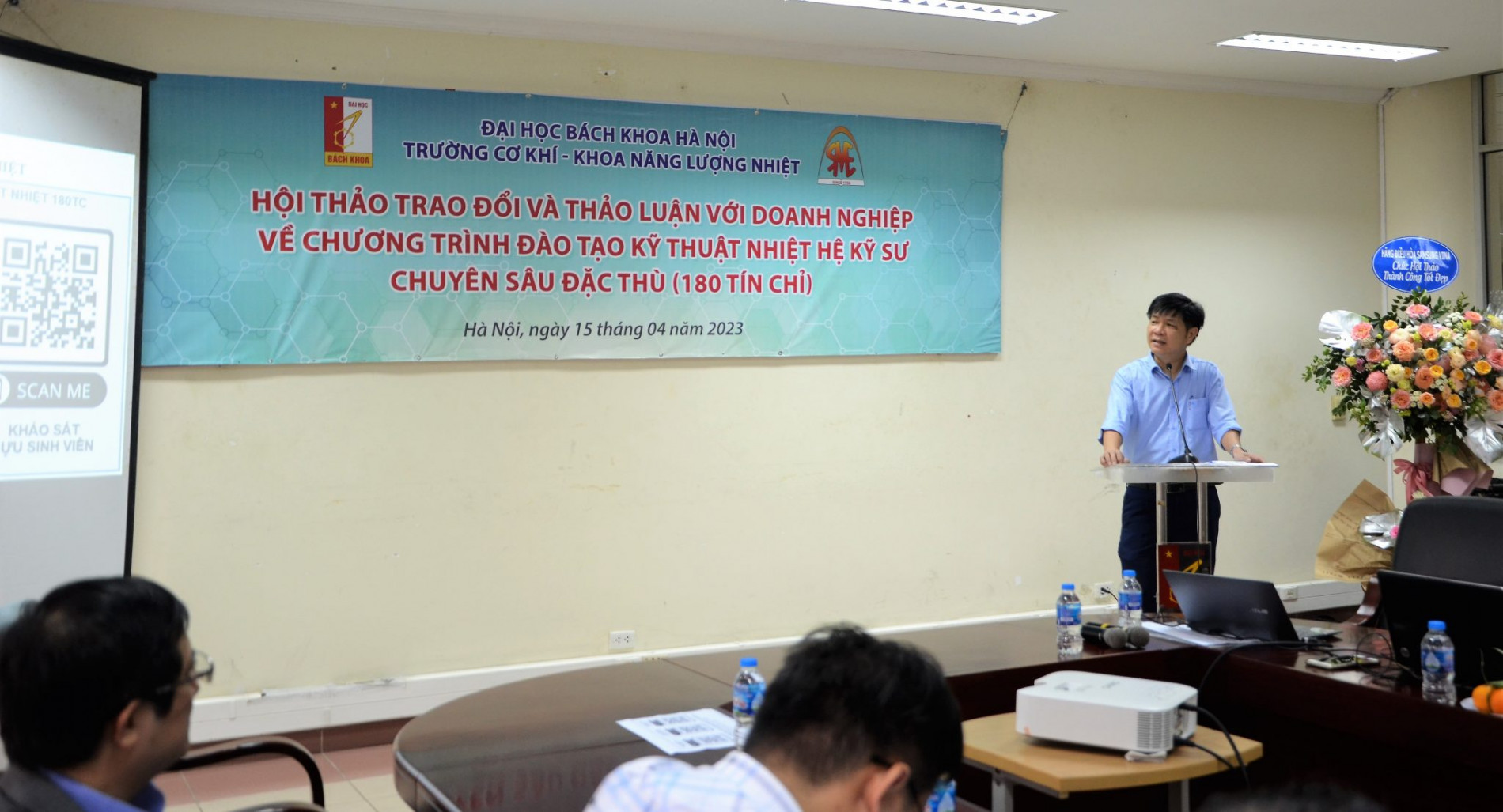 DSC 0111a 1 2048x1106