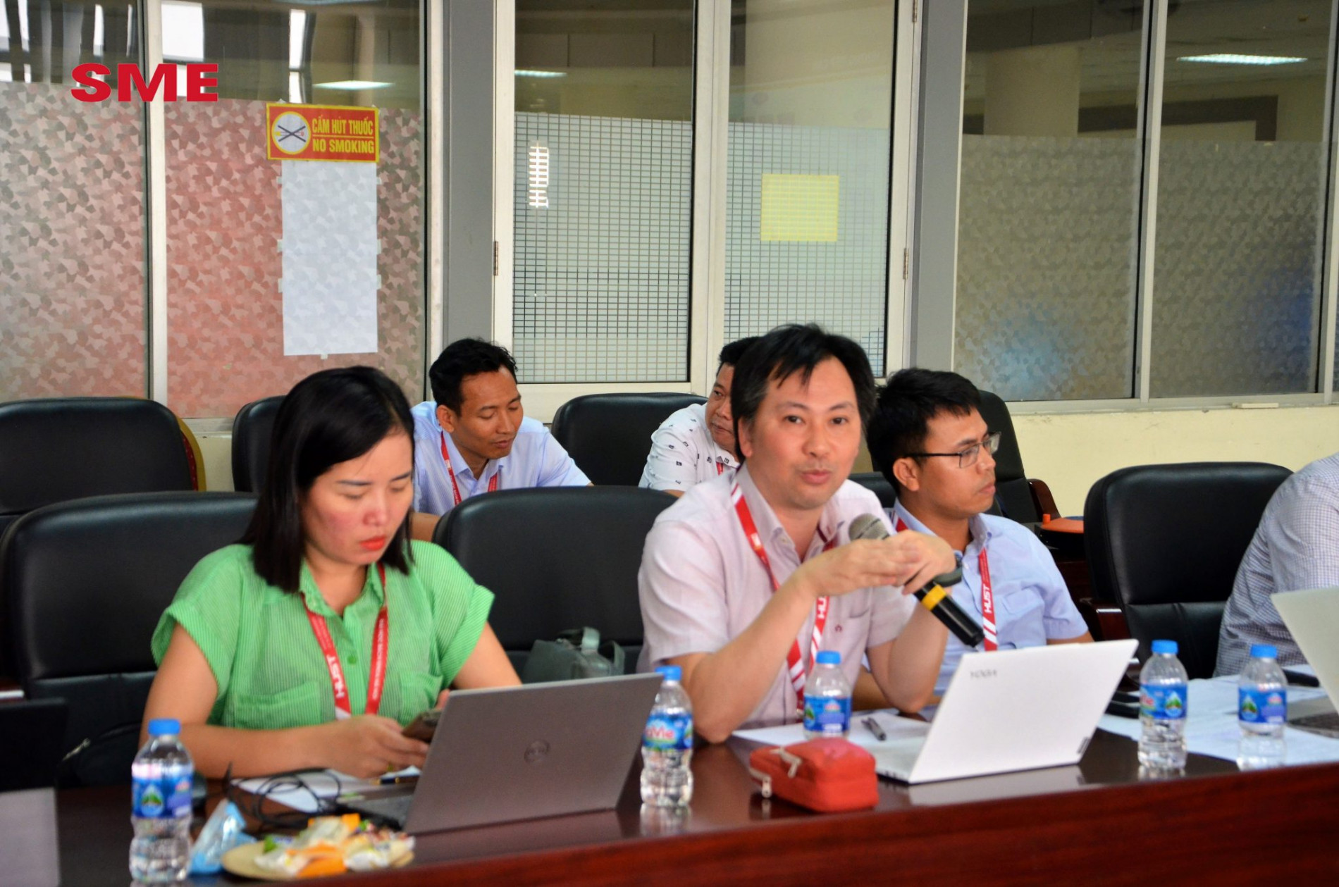 DSC 0118a copy1 2048x1356