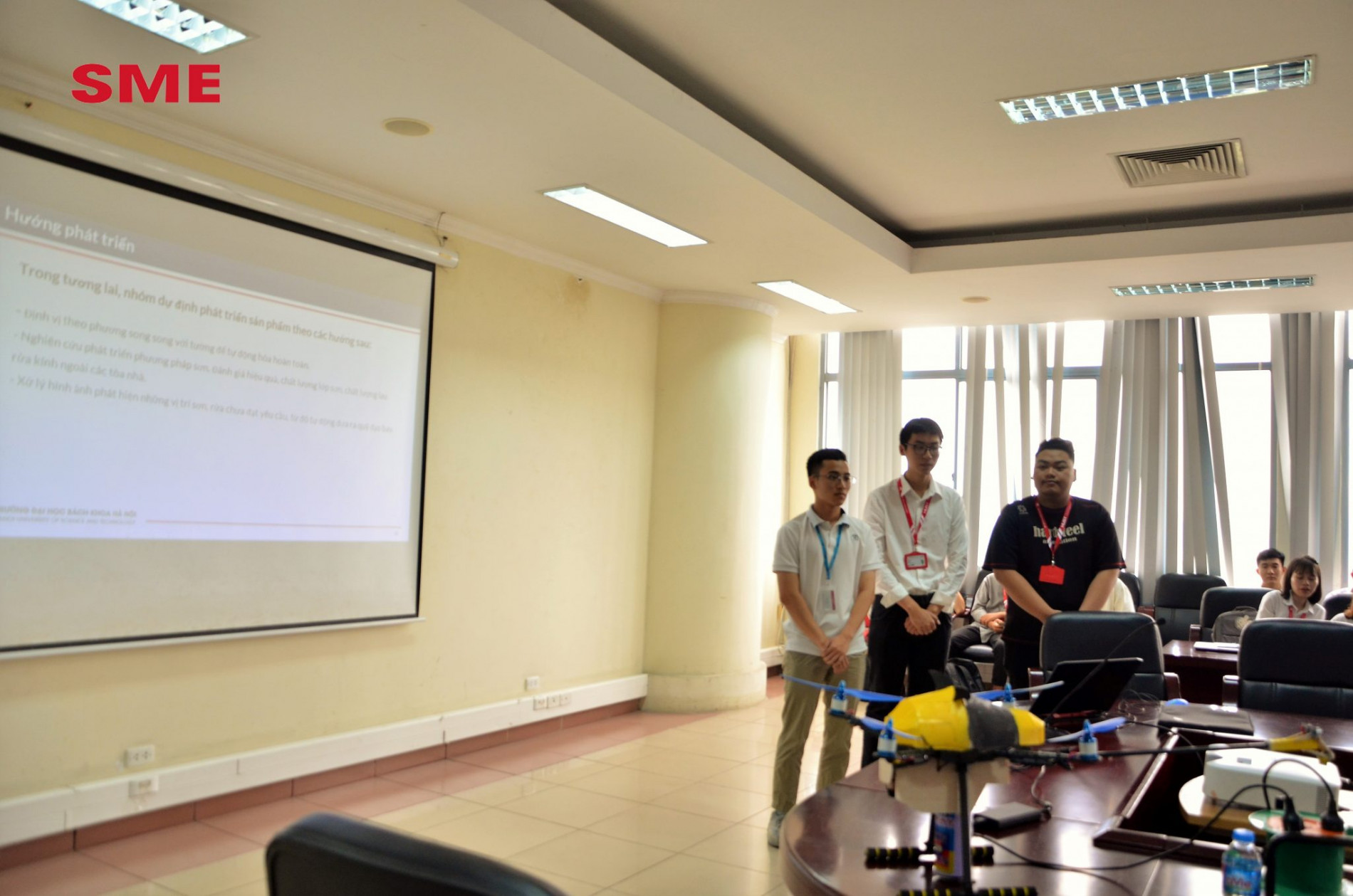 DSC 0141a copy1 2048x1356