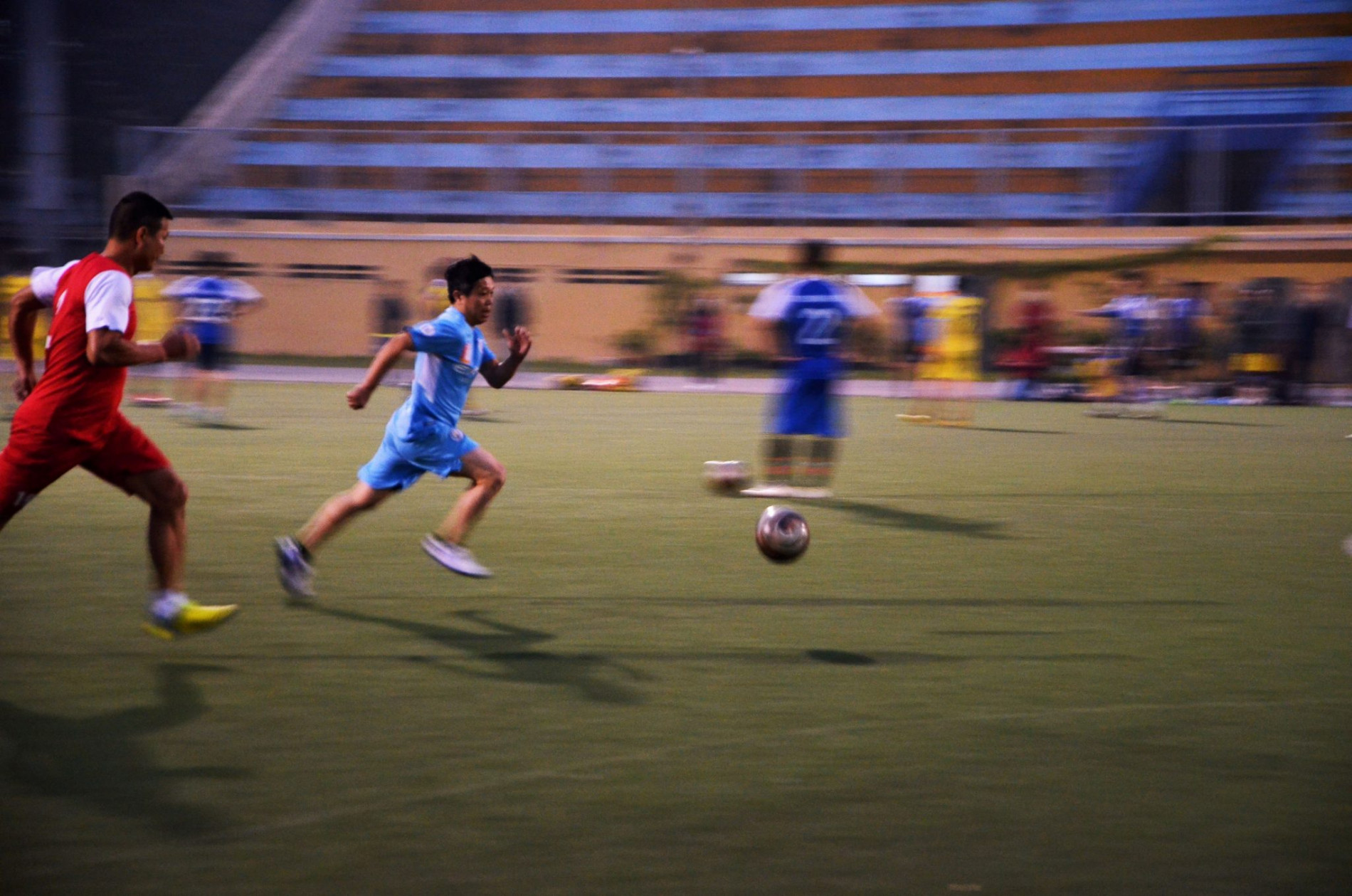 DSC 0152ab 2048x1356