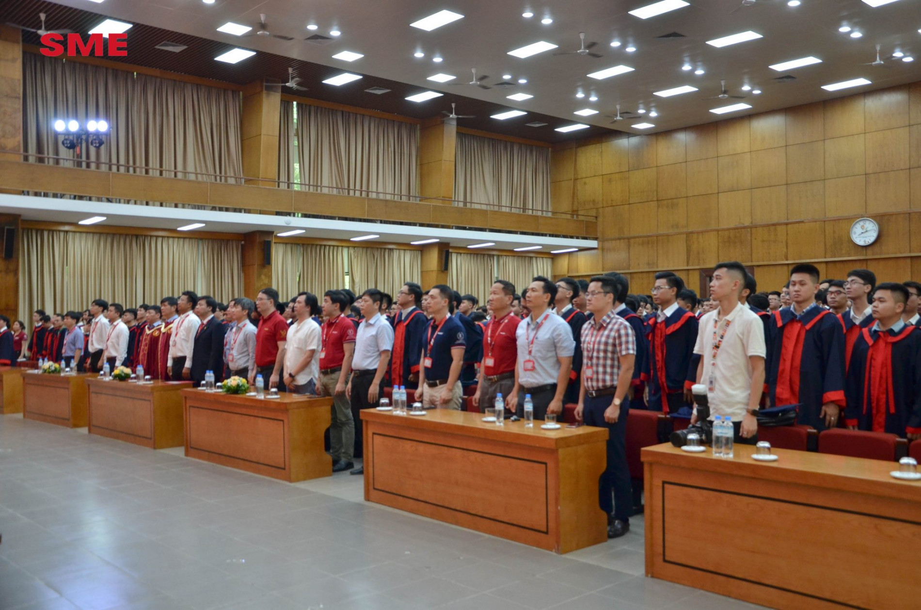 DSC 0153 copy a 2048x1356