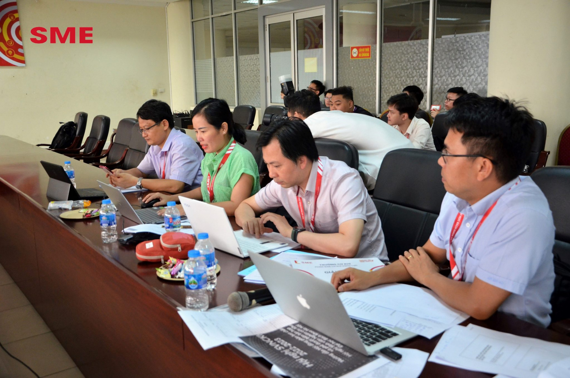 DSC 0160a copy1 2048x1356