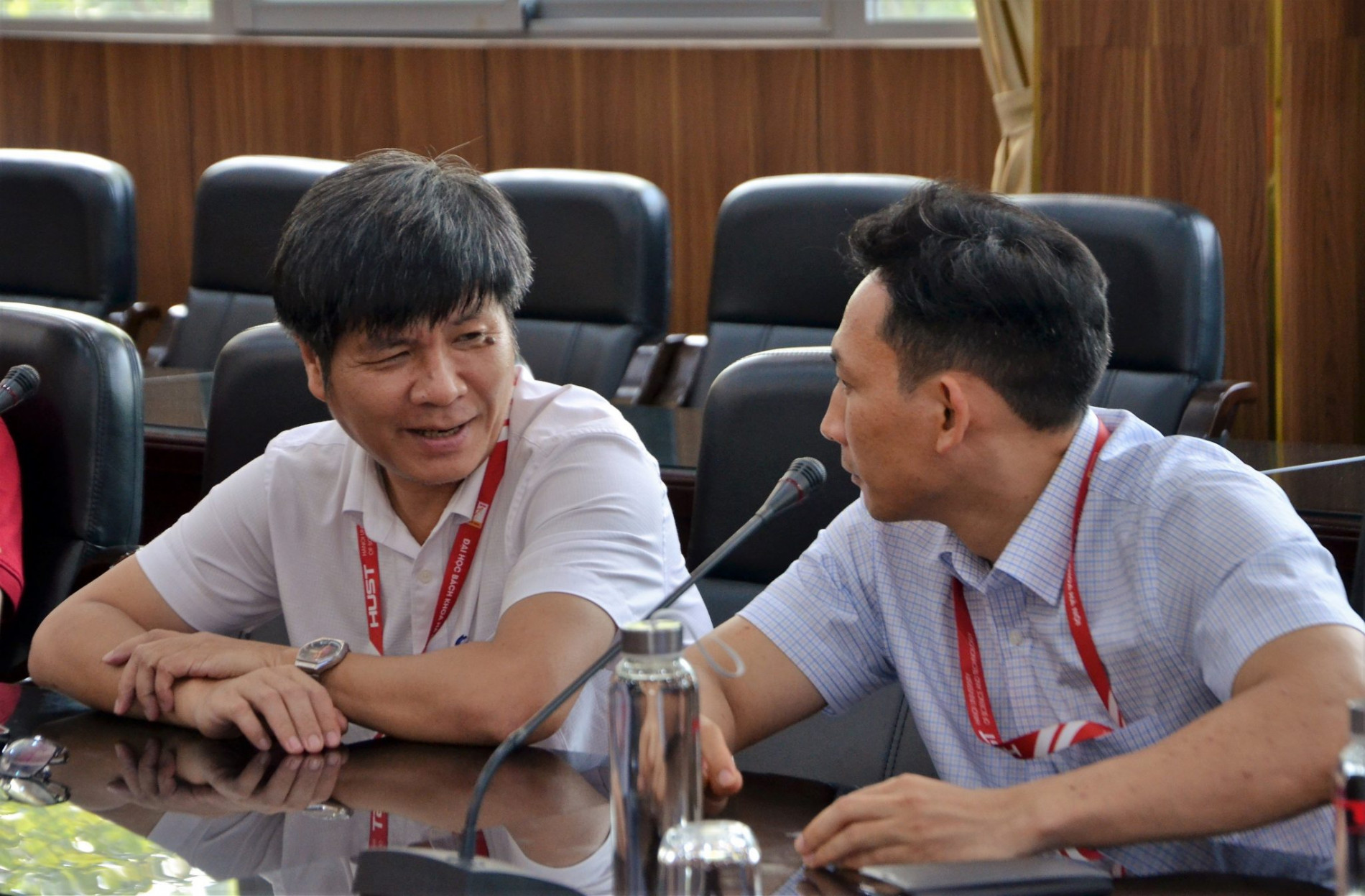 DSC 0273aa 2048x1344