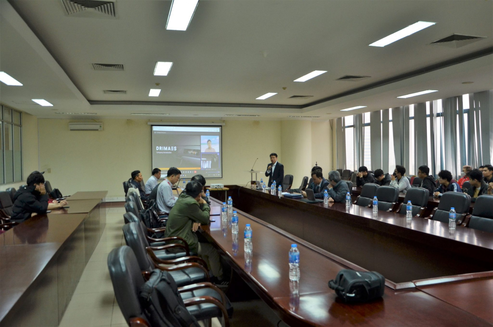 DSC 0277az 2048x1356