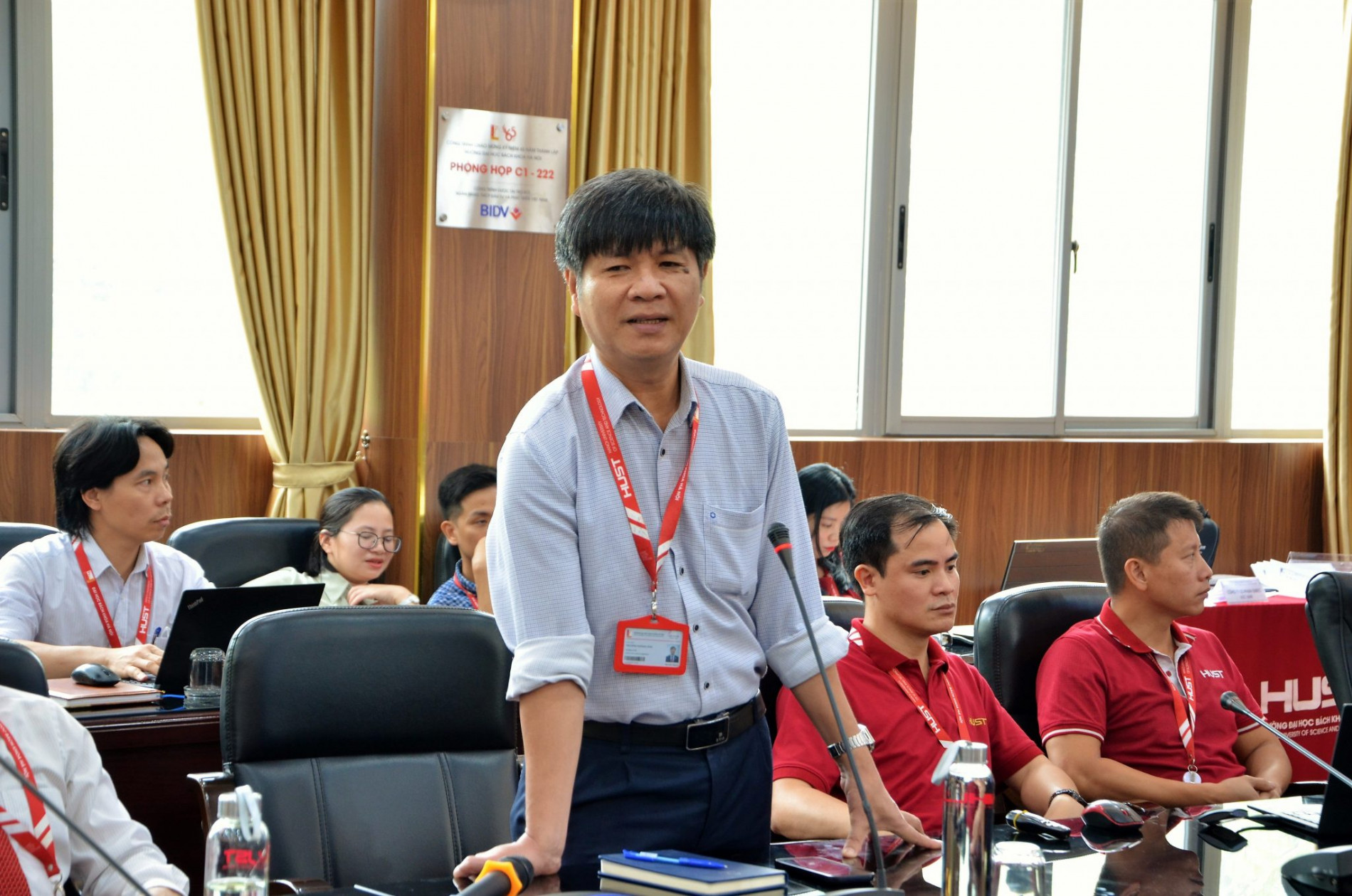 DSC 0299aa 2048x1356