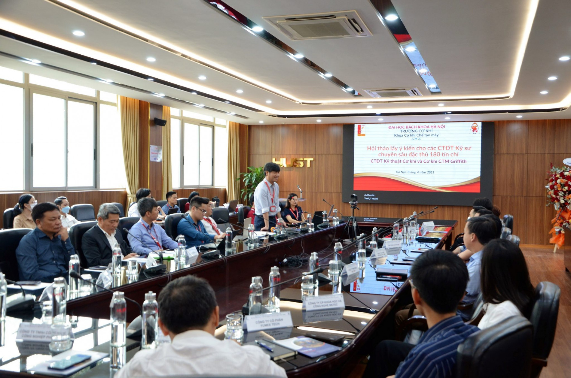 DSC 0300aa 1 2048x1356