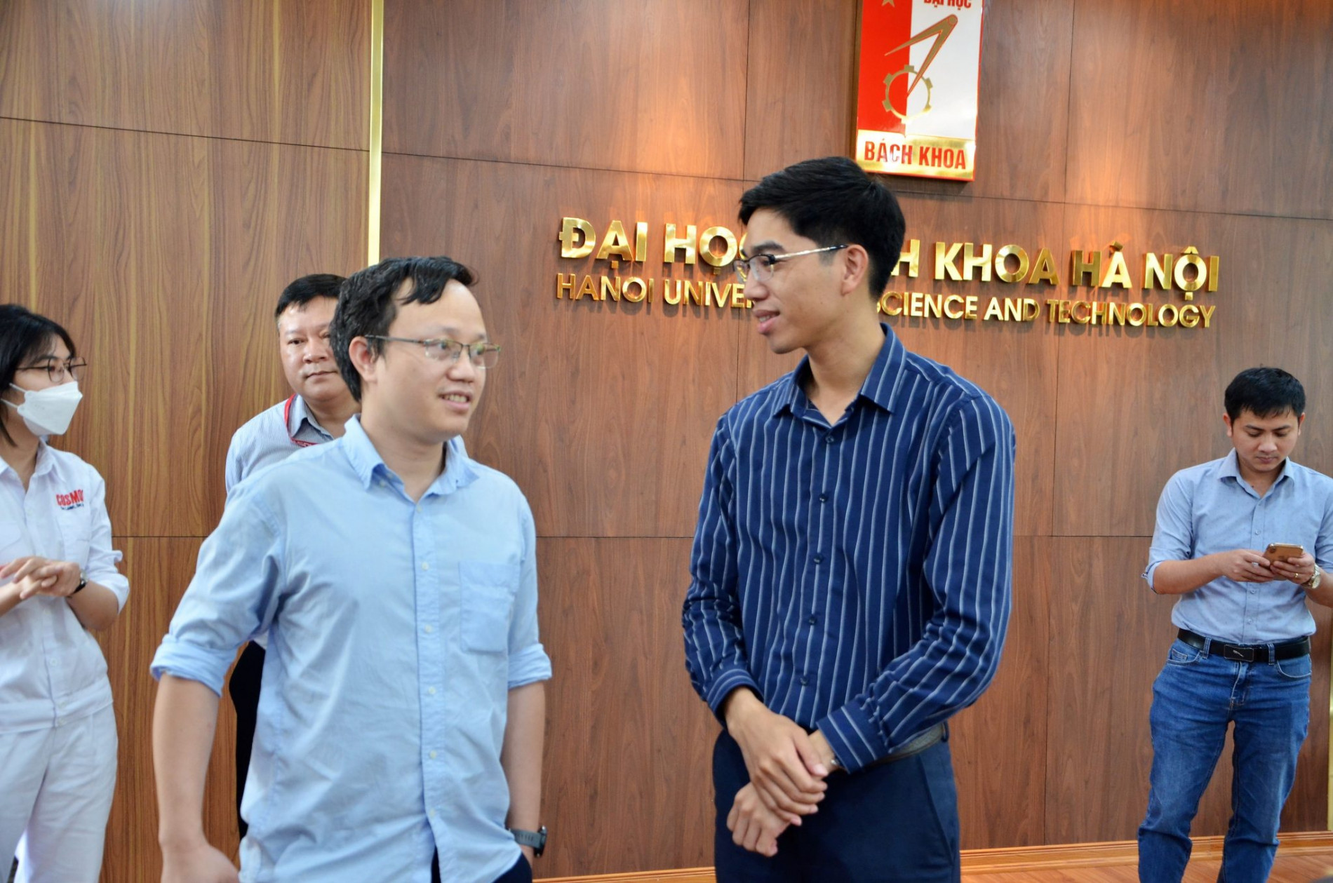 DSC 0337aa 2048x1356