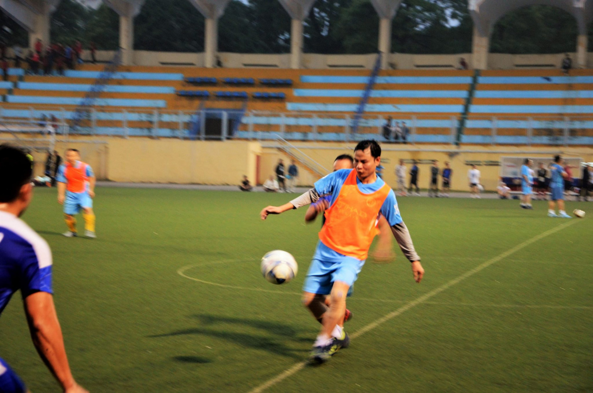 DSC 0349ab 2048x1357