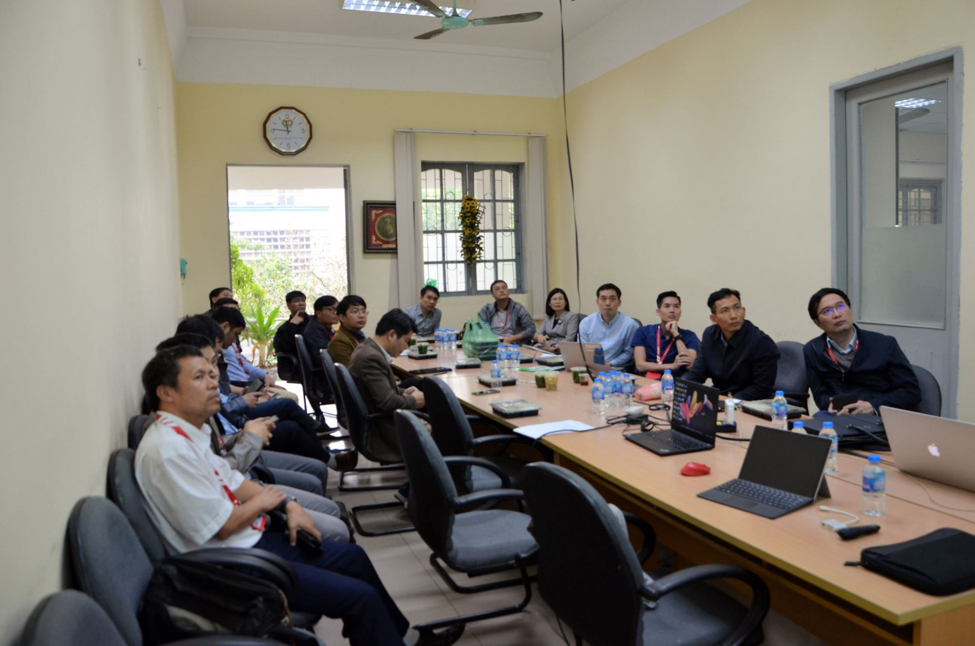 DSC 0358ab 2048x1356