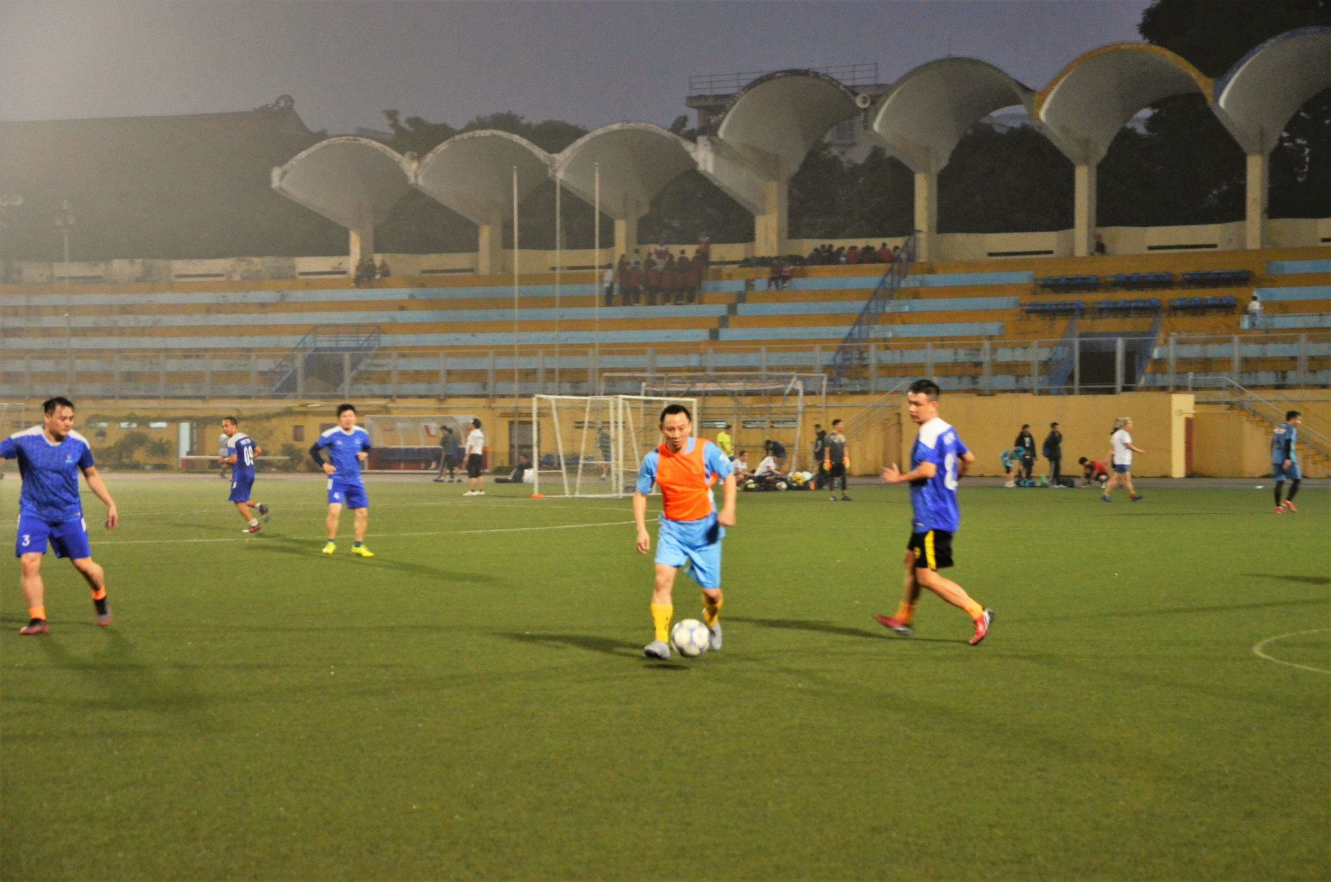 DSC 0389ab 2048x1357