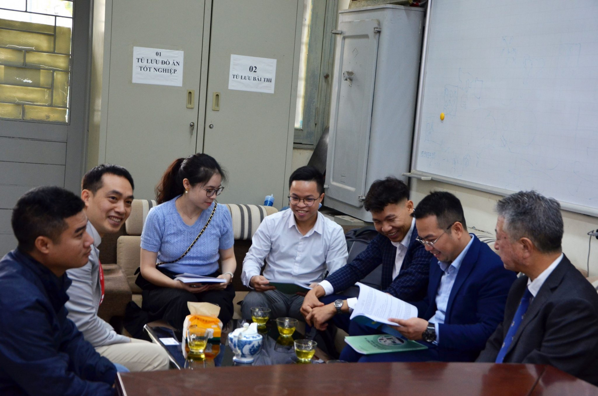 DSC 0391aa 2048x1356