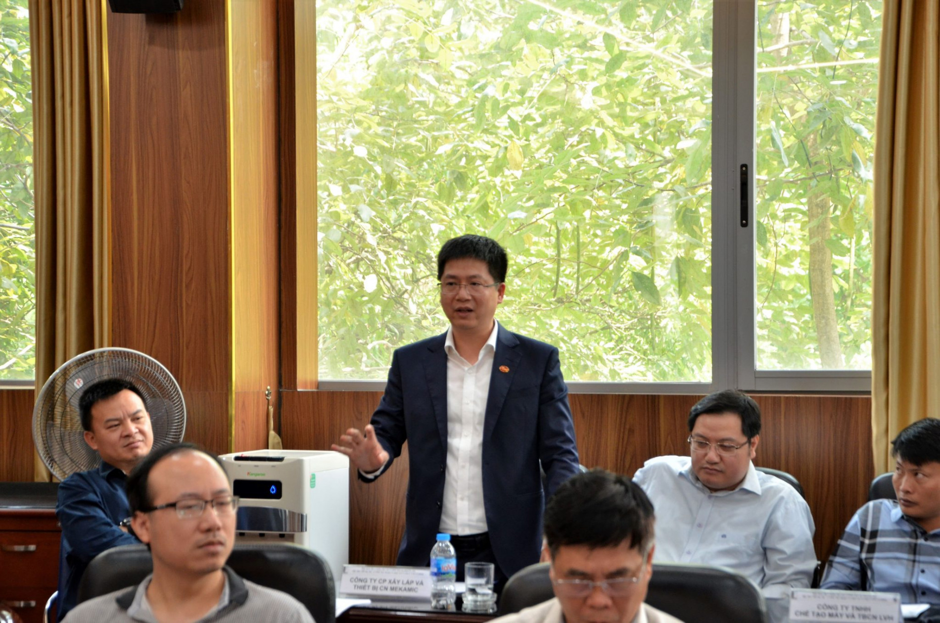 DSC 0402aa 2048x1356