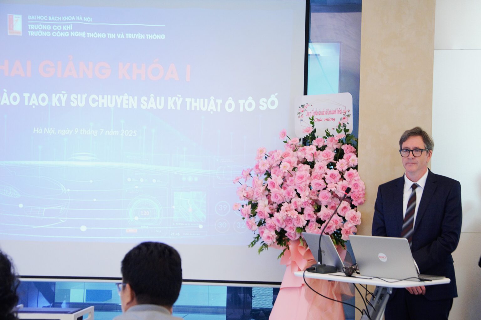 KG O to so 22 1536x1024