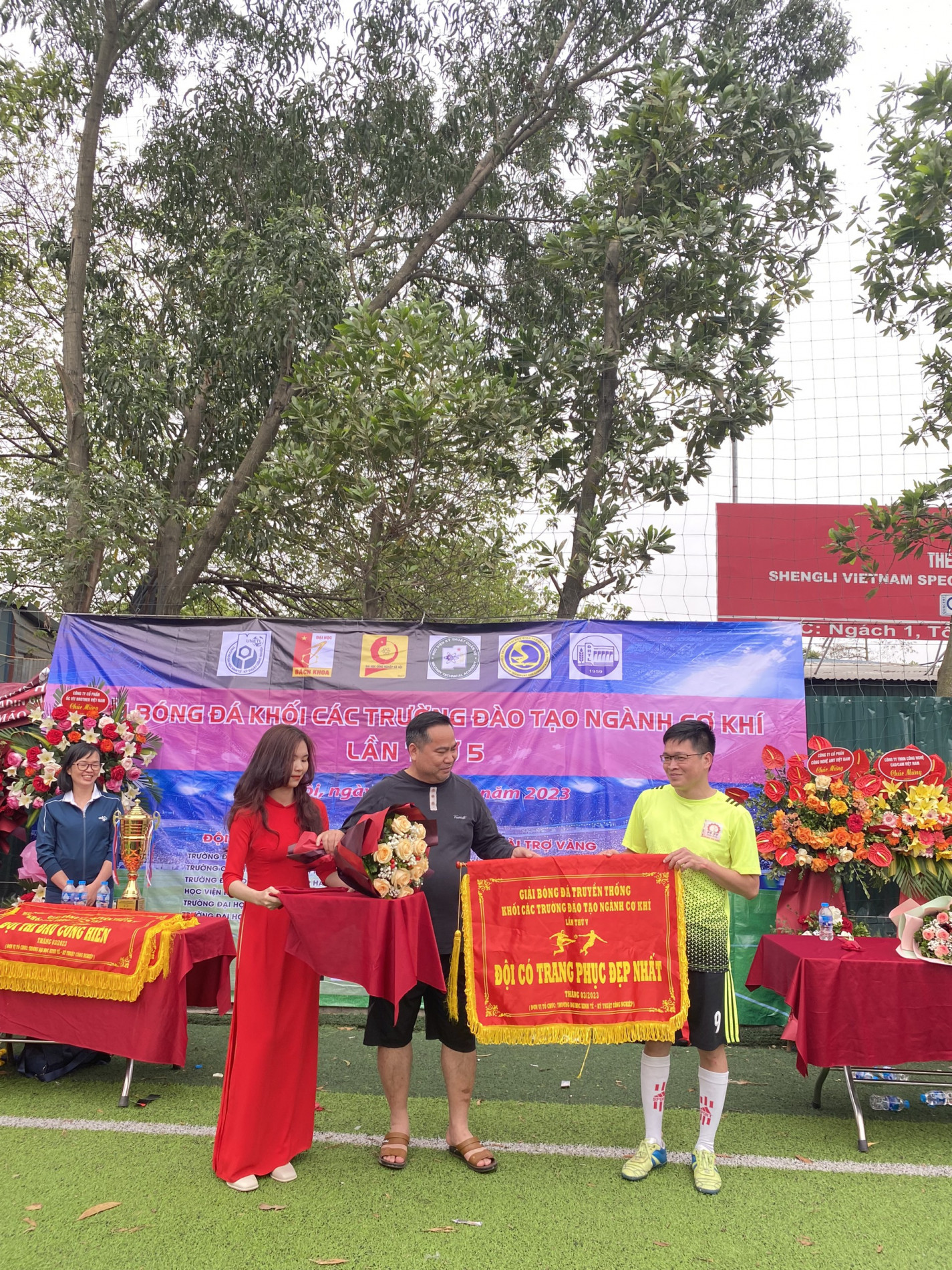 z4213342107043 fa9f4002507d68fbf11ffd8408eb4d5b