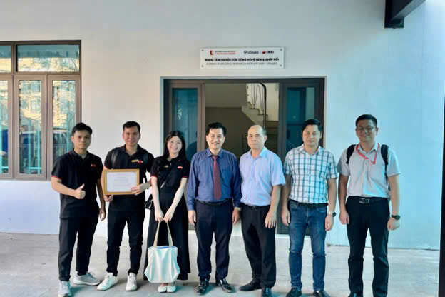 z6597995843568 def4b3aafc48e2ed3509505d06ce2271