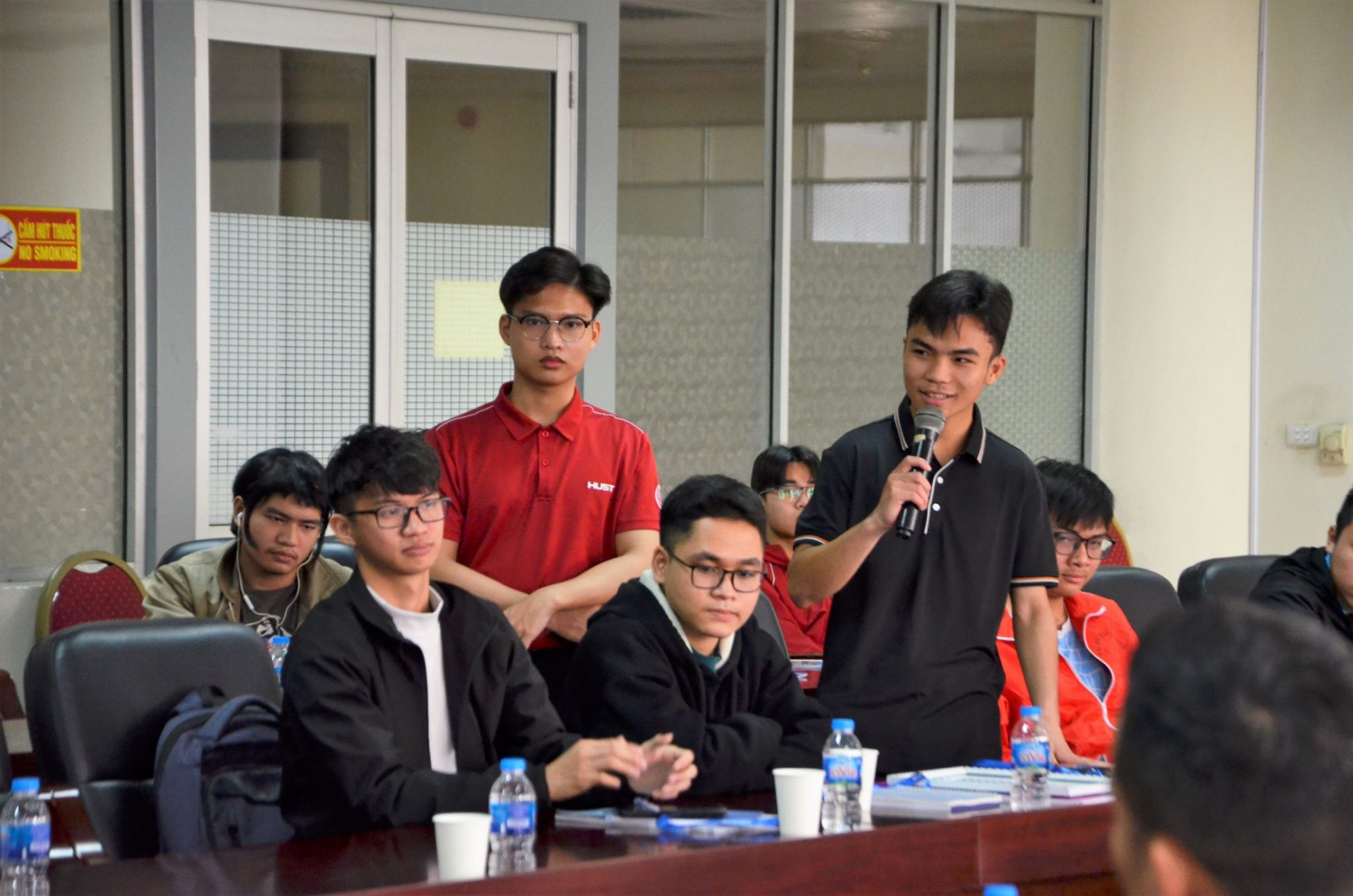 DSC 0123aa 2048x1357